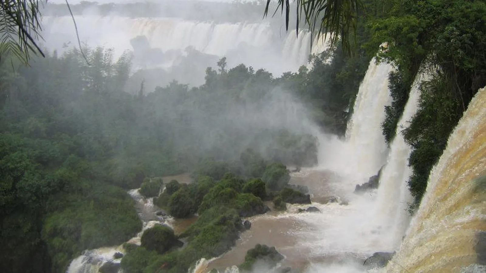 Iguaçu-Wasserfälle & Amazonas (Manaus)
